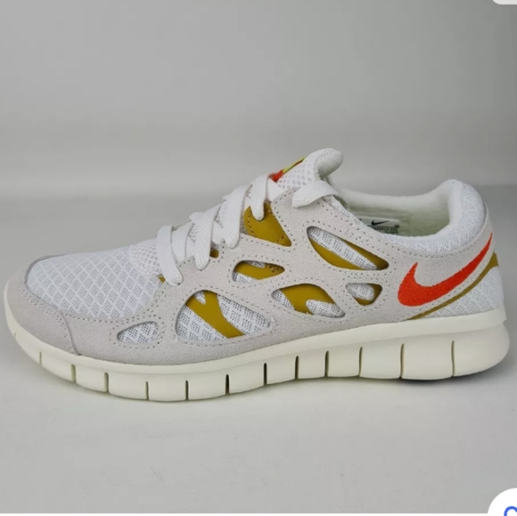 Nike women's running shoes size 9 1/2 - Picture 2 of 12